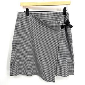 Ann Taylor 4 Mini Skirt Houndstooth Black White Wrap Leather Buckle Aline Flare